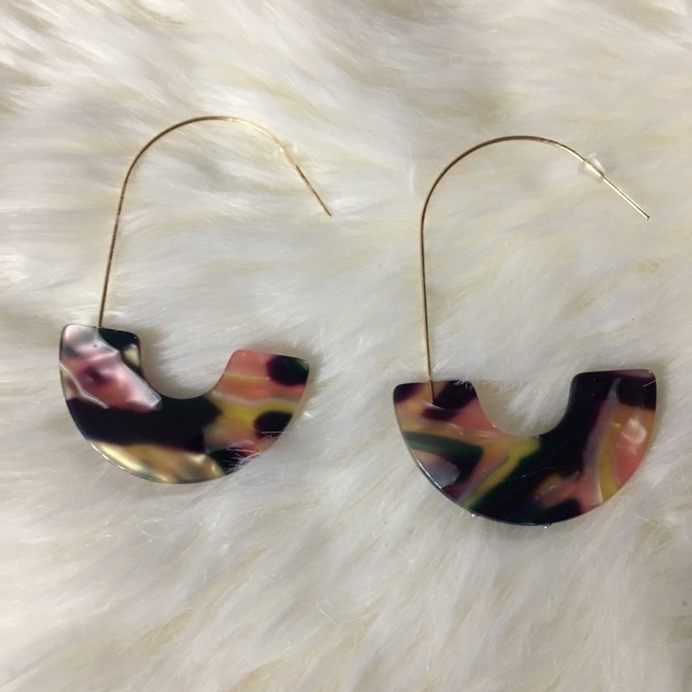 Acrylic Wire Hoop Drop Earrings Blue Swirls - Picture 3 of 3